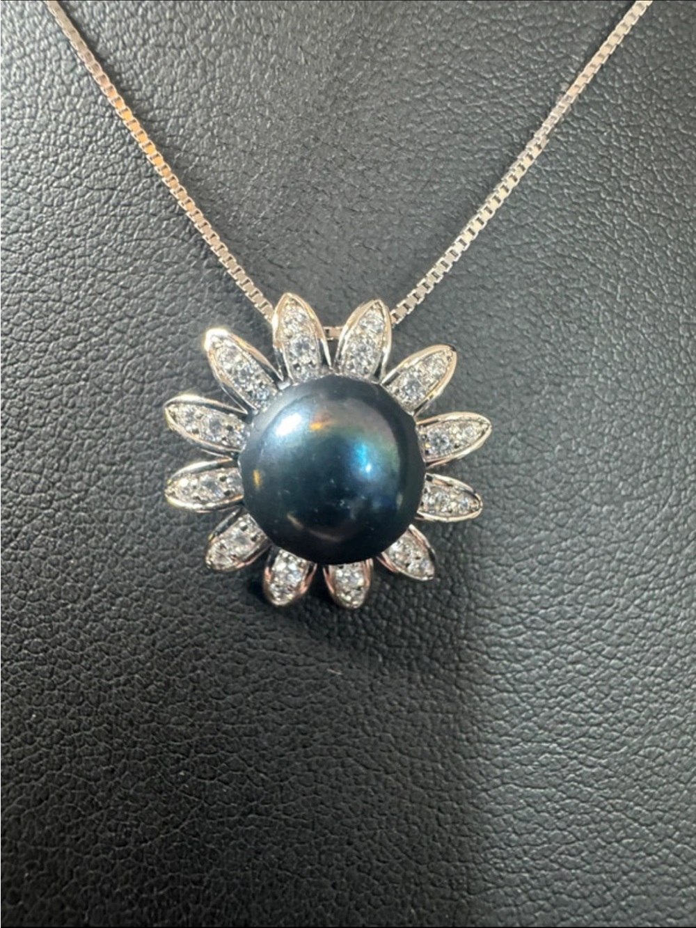 Large Black Tahitian Pearl 925 and Cz Sunburst necklace 925 sterling chain